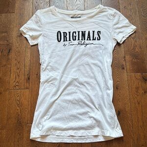 Women’s True Religion shirt